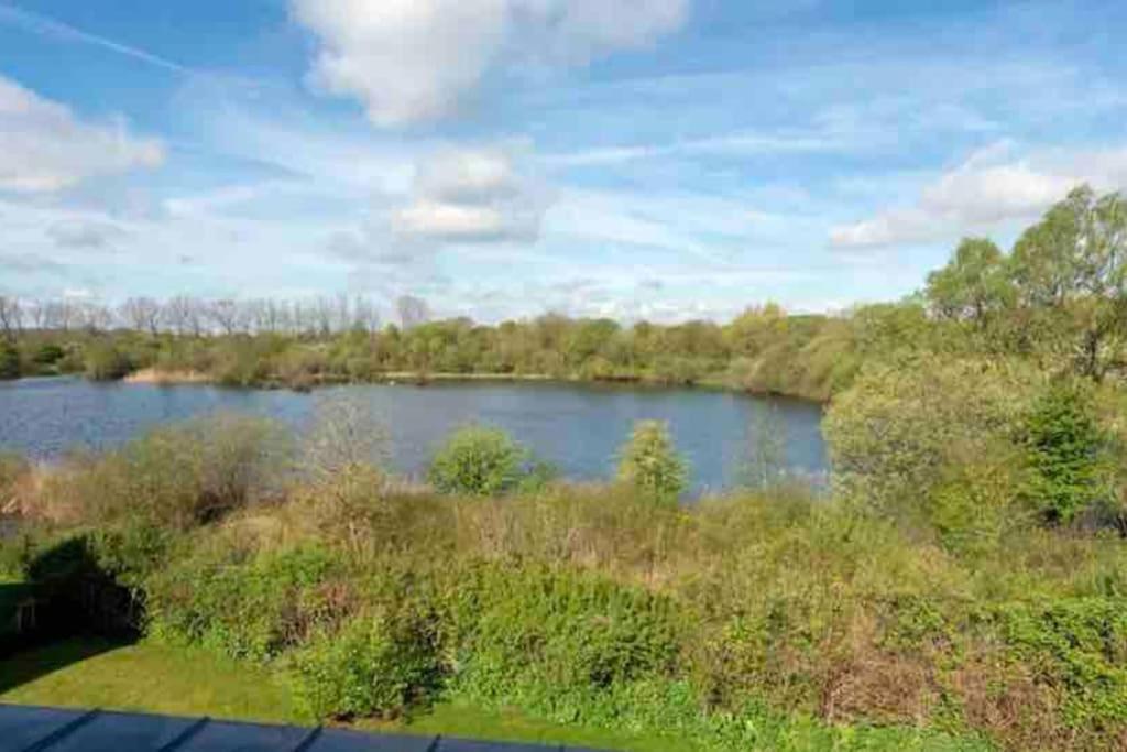 Reed Warbler - Hm111 - Lower Mill Estate Penthouse Apartment With Spa Access Somerford Keynes Esterno foto
